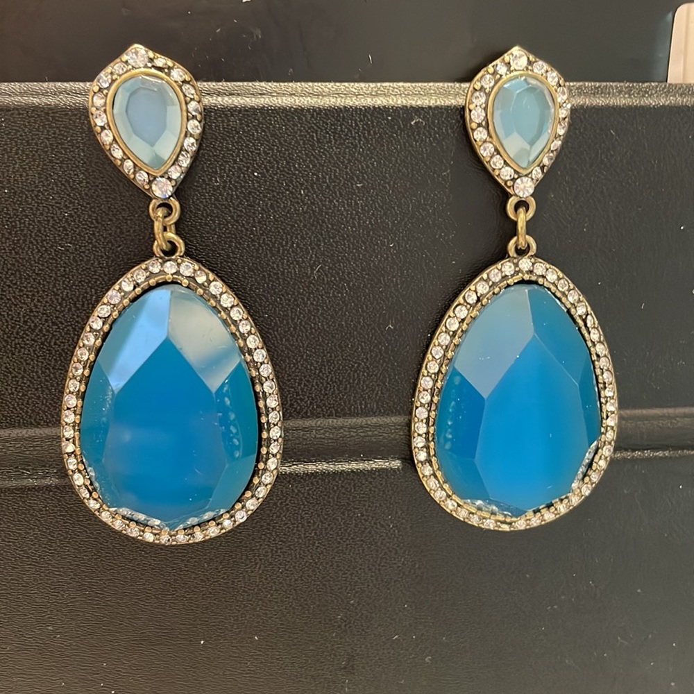 ZARA Blue tone pierced hanging earrings.